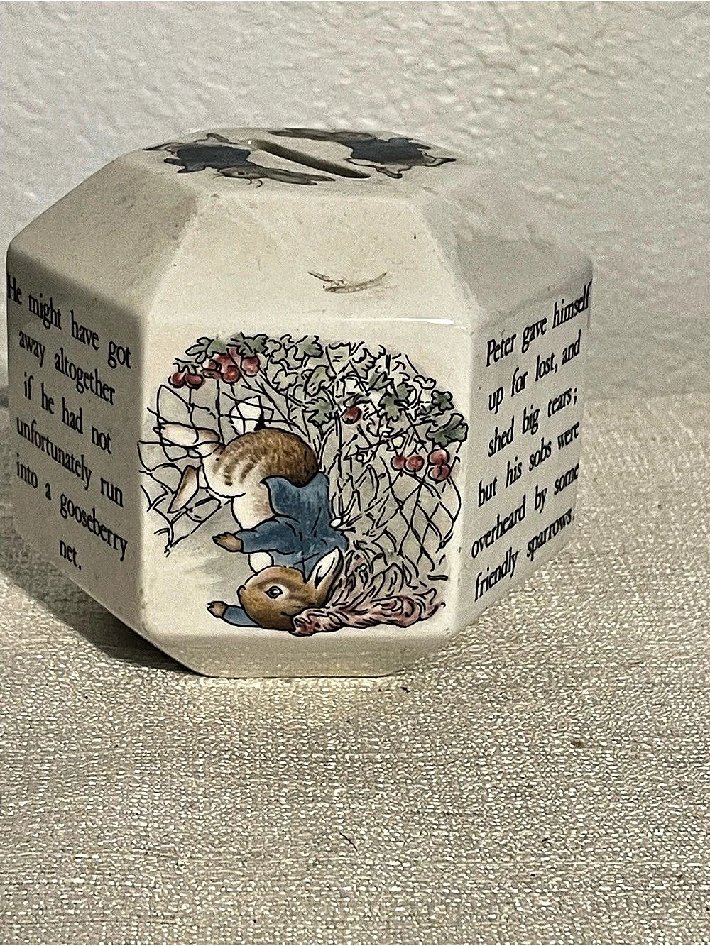 Wedgwood Peter Rabbit Octagonal Money Box Ceramic Decor - Picture 3 of 9